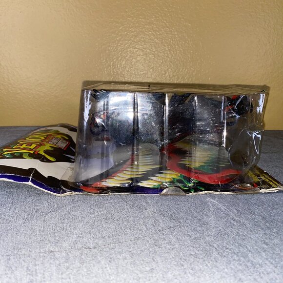 1996 ToyBiz Marvel Planet of the Symbiotes Venom The Madness Figure - Picture 8 of 14
